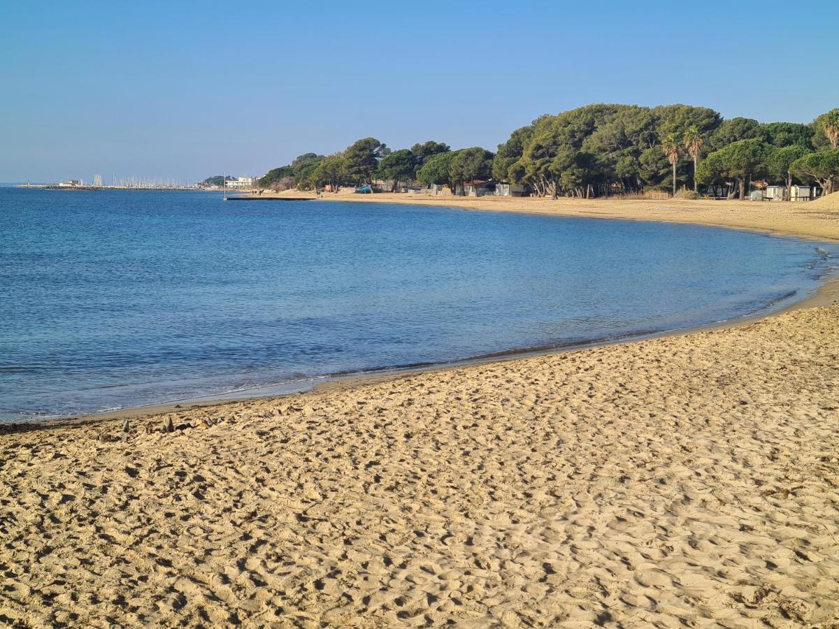 Petit Coin De Paradis Les Pieds Dans L'Eau La Londe-les-Maures Exterior foto